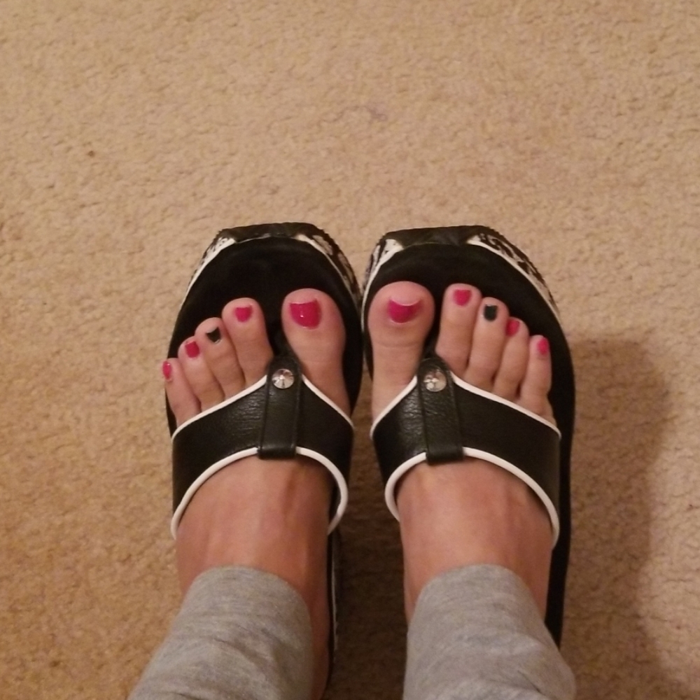 Shoes - Picture 6 of 14